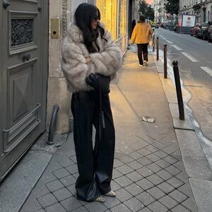 TREND NWT COELHO FAUX FUR COAT 
🚨no discount this cardigan original price 389$